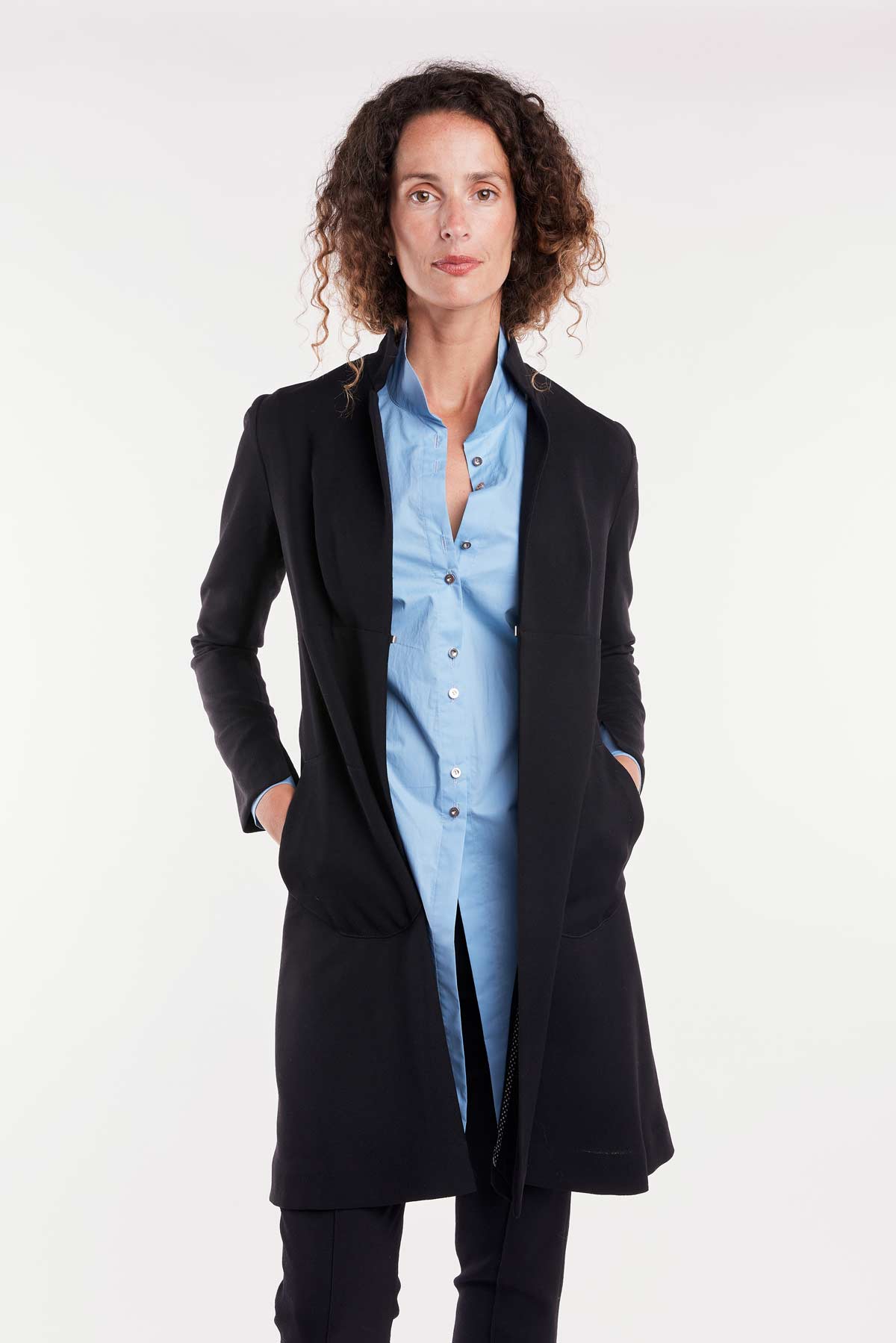 Outfit of the month model blaue bluse